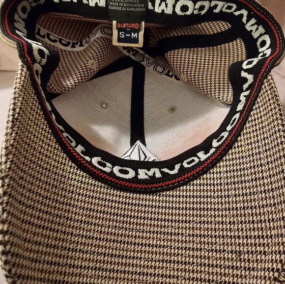 VOLCOM Stone hat - Picture 2 of 2